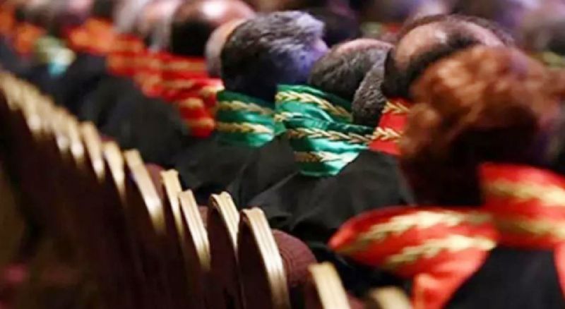 Mersin yarg�s�nda  ta�lar yerinden oynad�!...