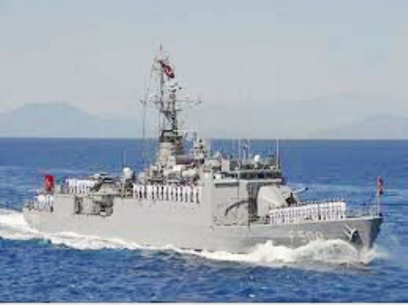 TCG Bozcaada Mersin halknn ziyaretine alyor...