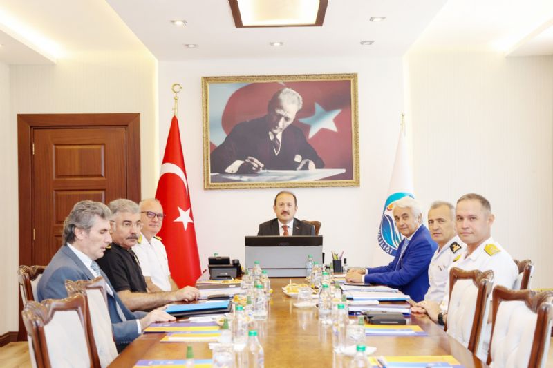 Mersin y�netiminden  asayi� toplant�s�...