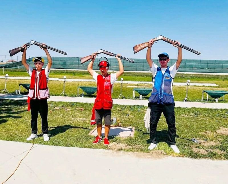 Erdemli�nin gururu Mert Yazar...