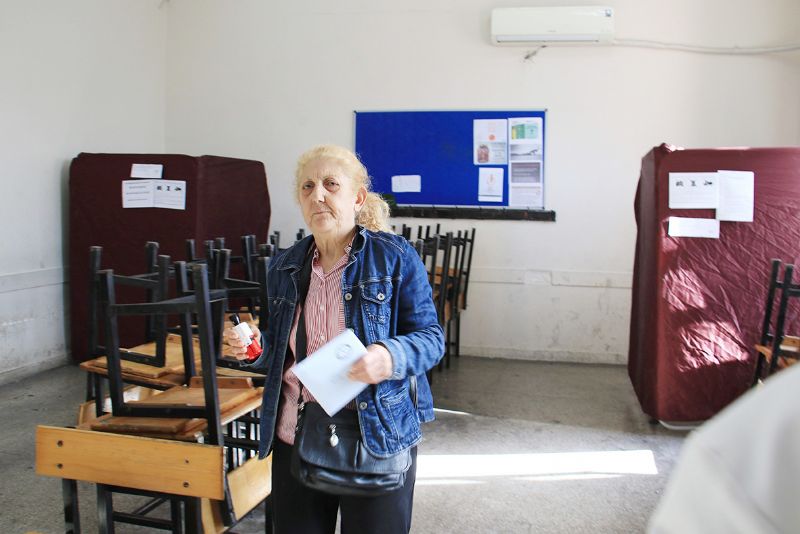 Mersinde emekliler ve ilk kez  oy kullanan genler etkili oldu...