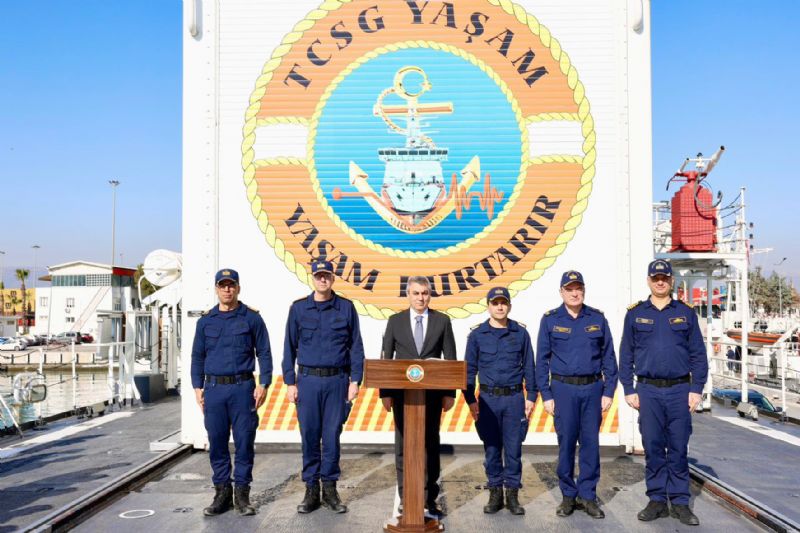 Vali Toros�tan, TCSG Ya�am Gemisi�ne ziyaret...