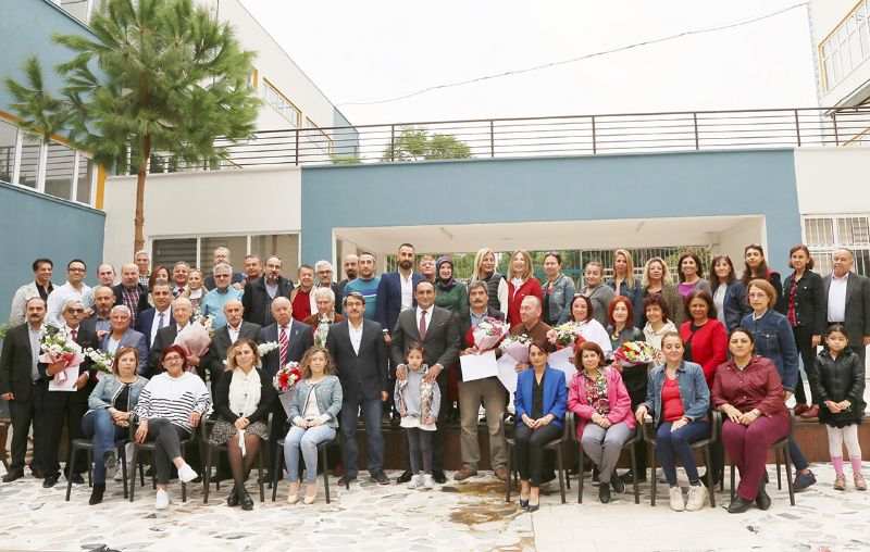 Bakan Ylmaz, retmenler Gnn kutlad...