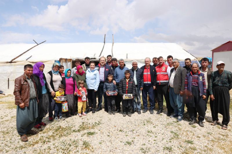 Zirvedeki hayvanc�lara protokolden destek ziyareti ...