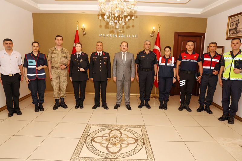 Jandarma Te�kilat�’ndan  Vali Pehlivan�a ziyaret...