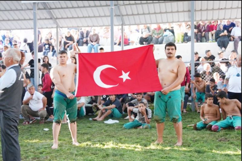 Erdemli�de 40 y�ll�k gelenek ya�at�l�yor...
