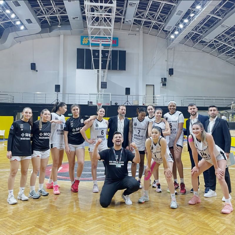 G�zler Mersin derbisinde...