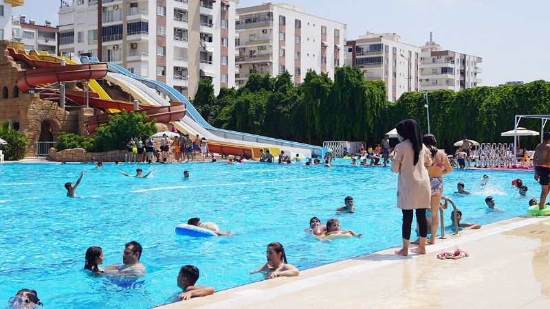 Vatandalar Tarsus Su Parka youn ilgi gsterdi...