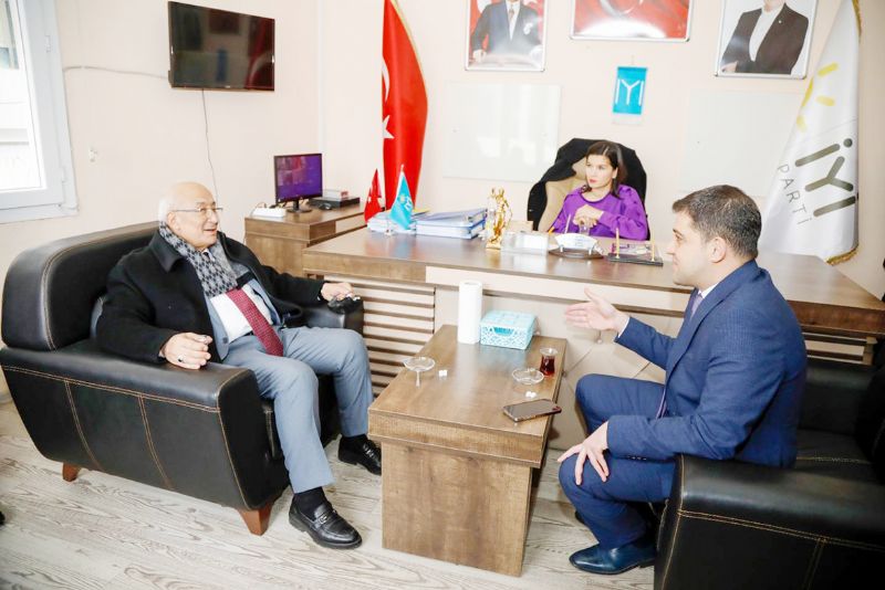 Y Parti ynetimi yok hkmnde!...