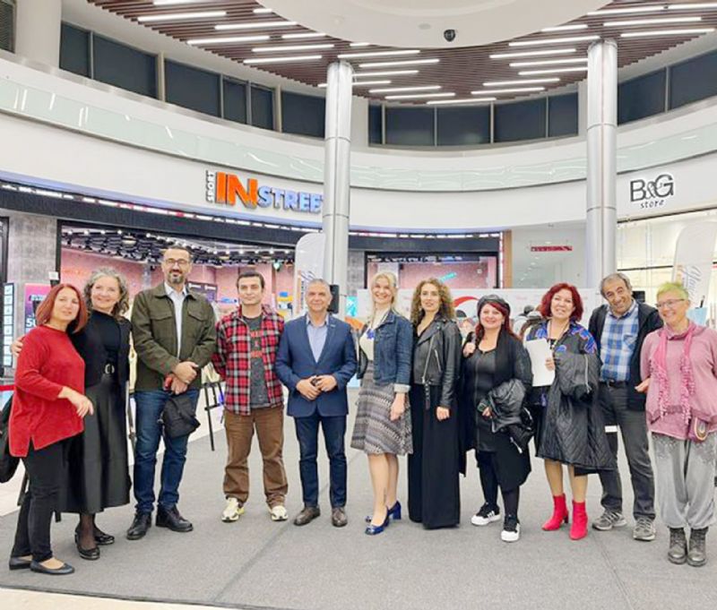 Resim retmenlerinden  24 Kasm sergisi...