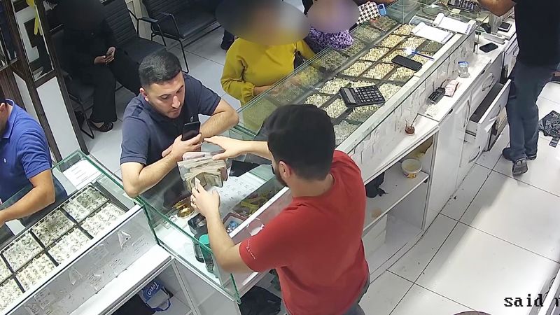 Dolandrclar aldklar paralar altna yatrd!...