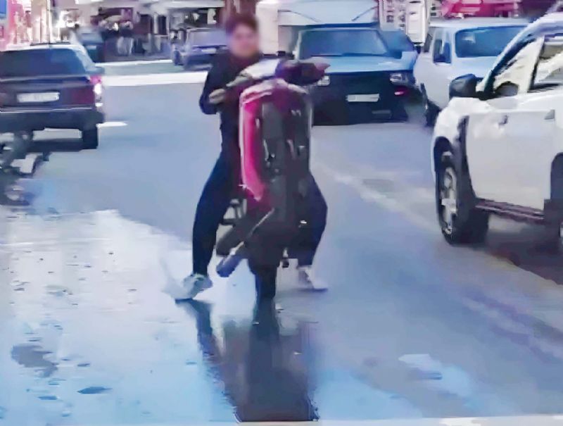 Motosikletin nn kaldrd, 41 bin TL ceza yedi