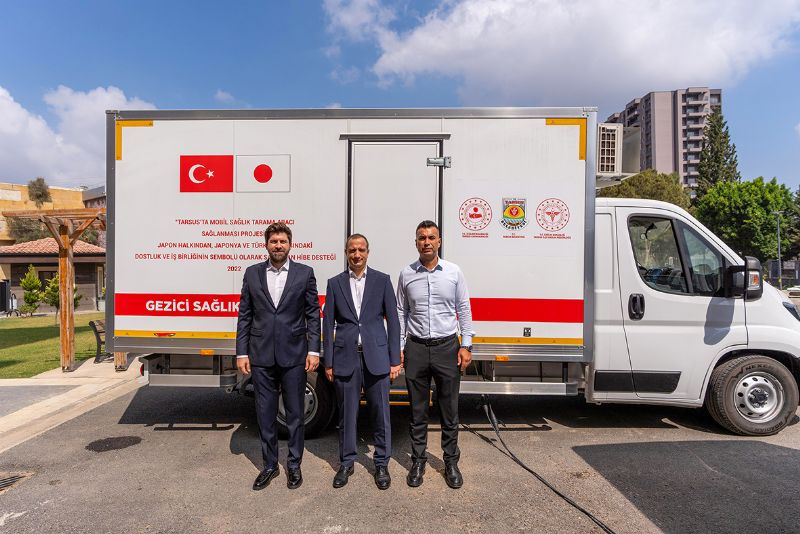 Tam donan�ml� gezici sa�l�k arac� hizmete ba�l�yor...