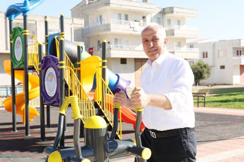 Virane haldeki park yenilendi...