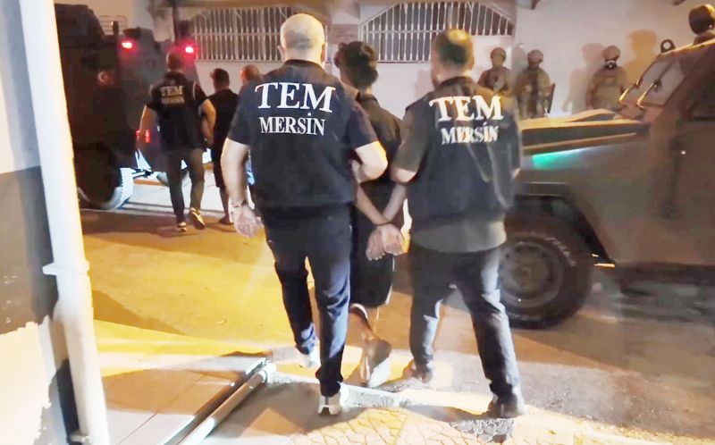 Mersin’de M�T destekli DEA� operasyonu: 3 tutuklama