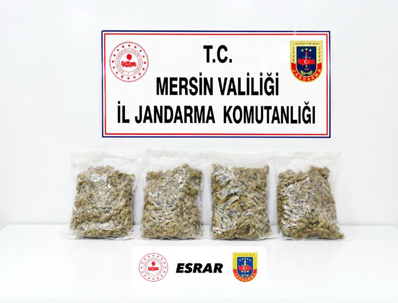 Mersin�de 2 kilo esrar ele ge�irildi...