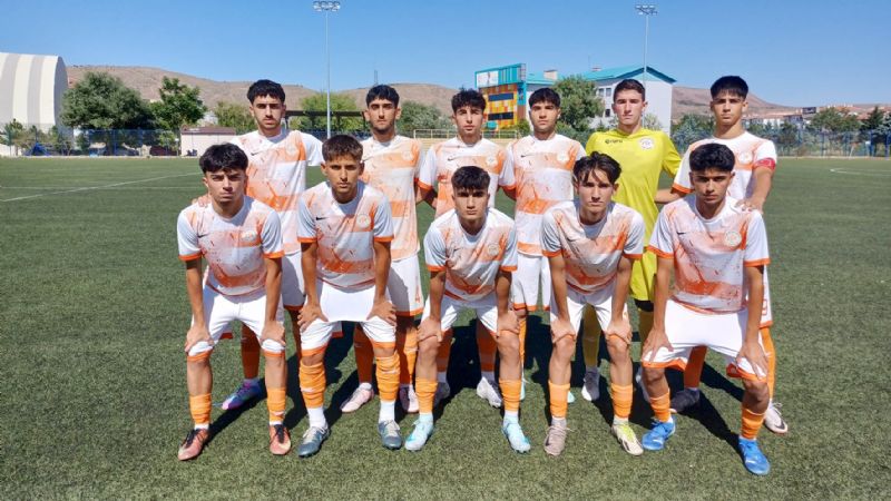 Yeniehir U17’nin serveni sona erdi...
