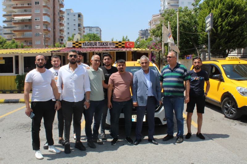 Mersin�de 2 taksiciye darp ve gasp isyan ettirdi...