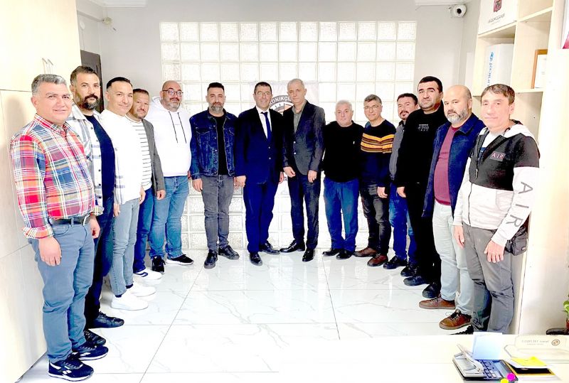 Ahmet �zdemir, sahaya indi