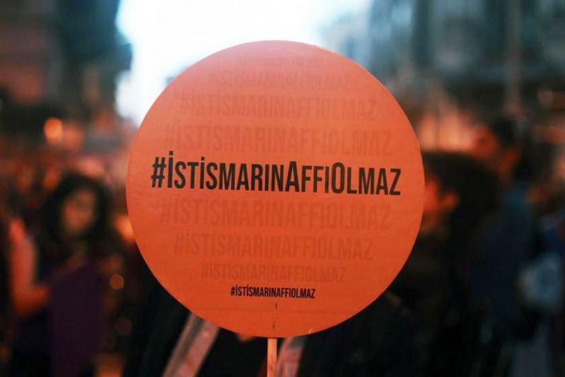 Erdemlide havuz grevlisi  ocuk istismarndan tutukland...