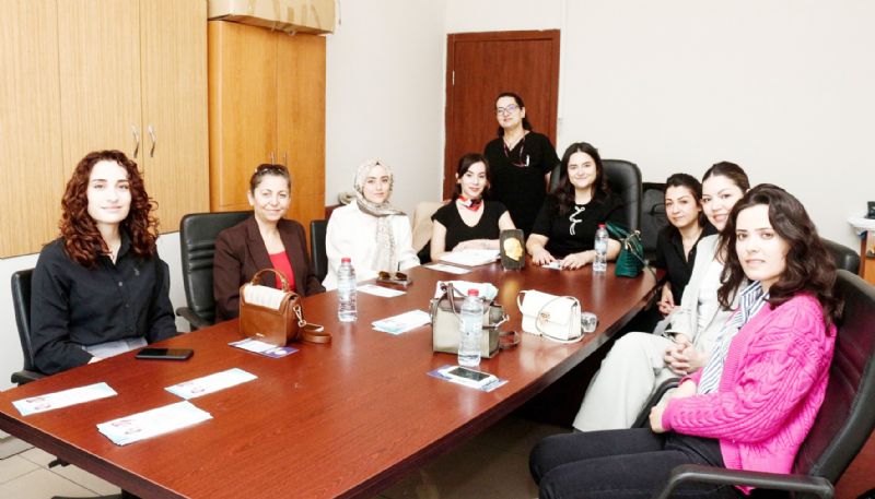 Mersin madde bamllna  kar el ele verdi...
