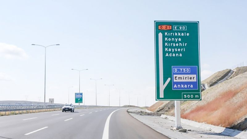 Mersin�e, Ni�de yolu uyar�s�...