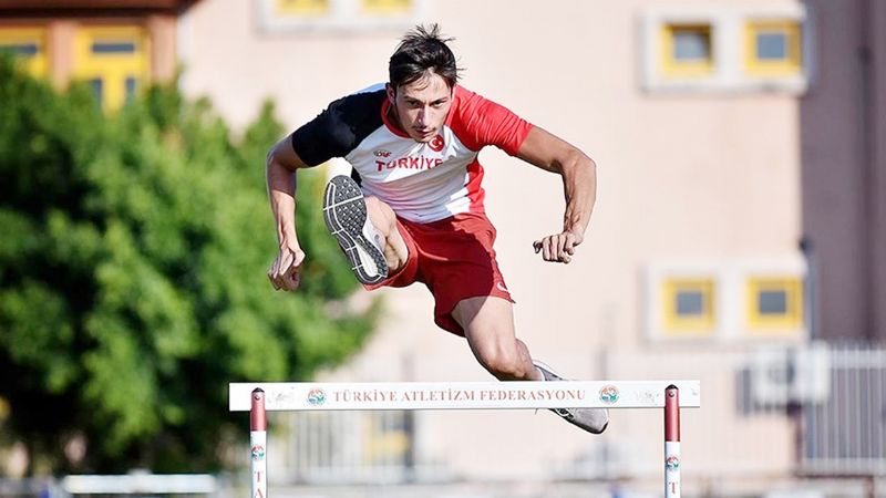 Mersin�in gururu Mikdat Sevler...