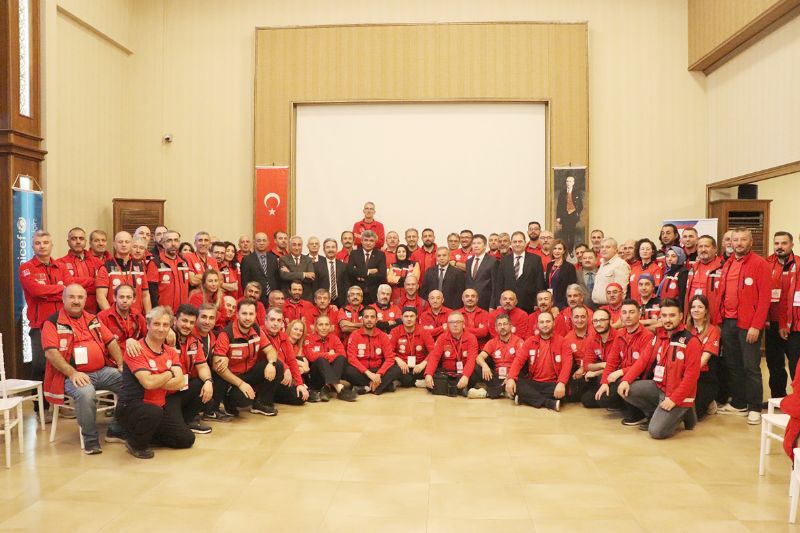 Eitimcilerden AFET bulumas...