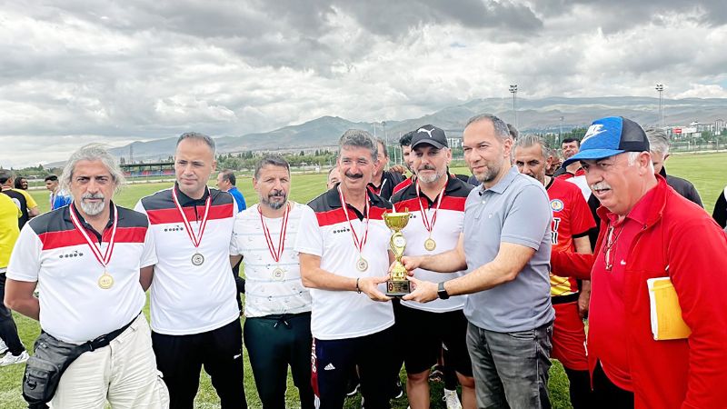 Kapan kupa ile oldu...
