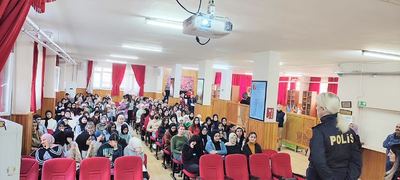 Mersin polisi rencilerle bir araya geldi...