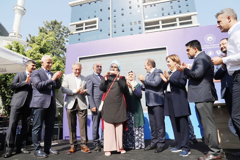 ay Mahallesi sakinleri  yeni evlerine kavutu...
