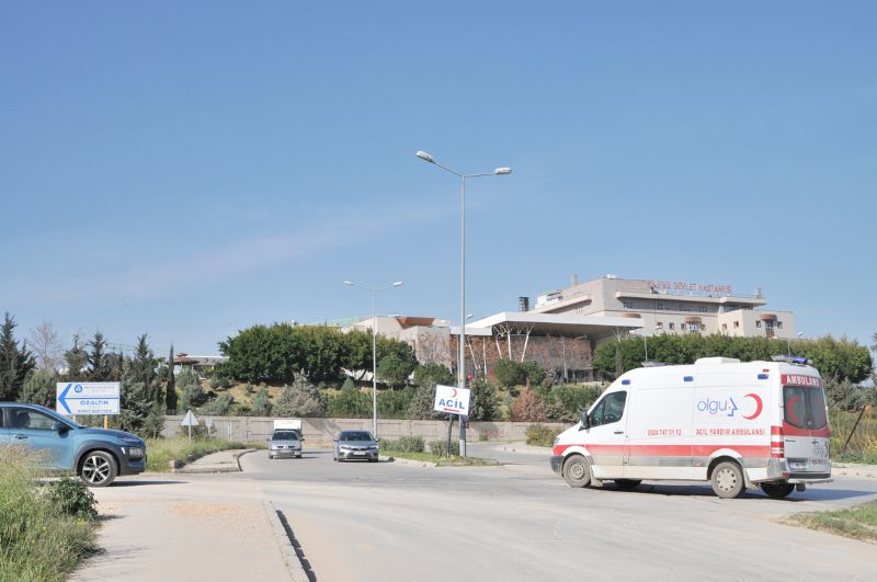 Hastane yolu �antiye yolu oldu!...