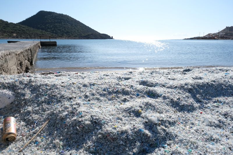 Mersin�deki plastik felaketi TBMM g�ndemine ta��nd�