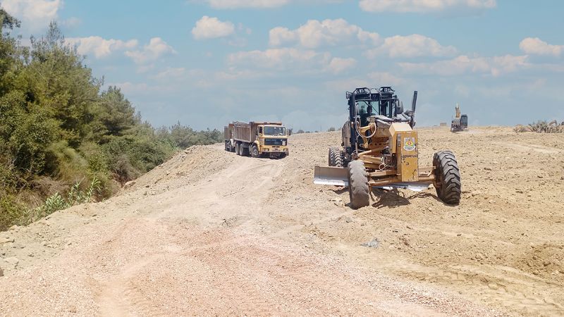 Tarsus�ta Muhtarl�k ��leri  M�d�rl��� i� ba��nda ...