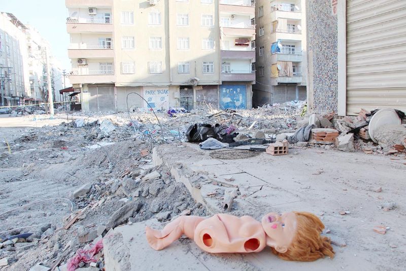 Bilime kulaklarn tkayan  anlay kayplara neden oluyor...