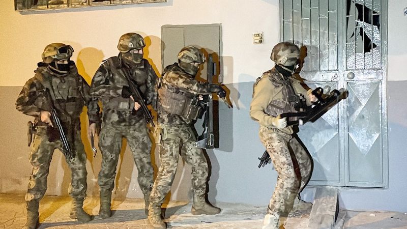 DEA’a ynelik ’Kska’ operasyonunda 92 pheli yakaland...