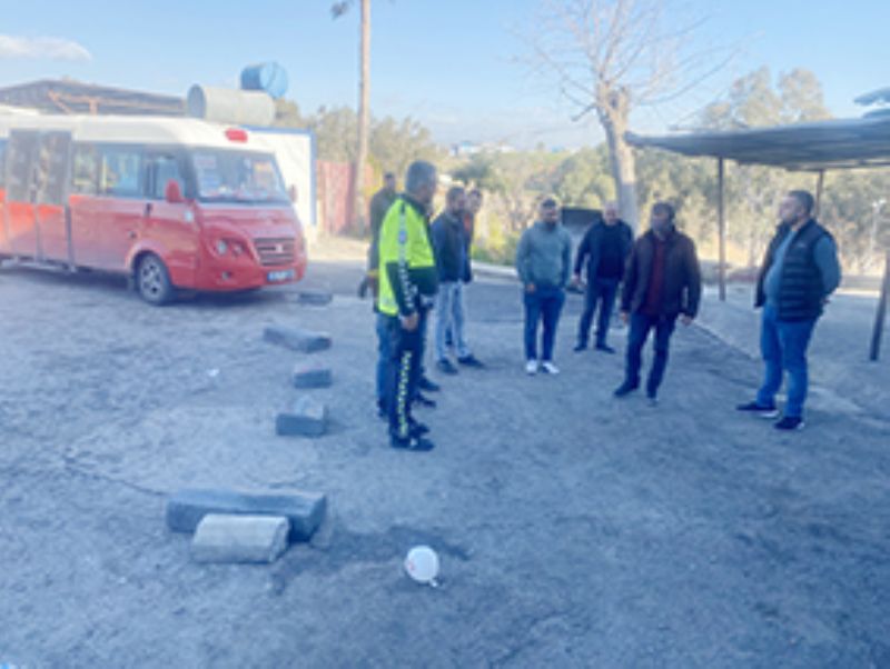 rencilere trafikte sayg eitimi verildi...