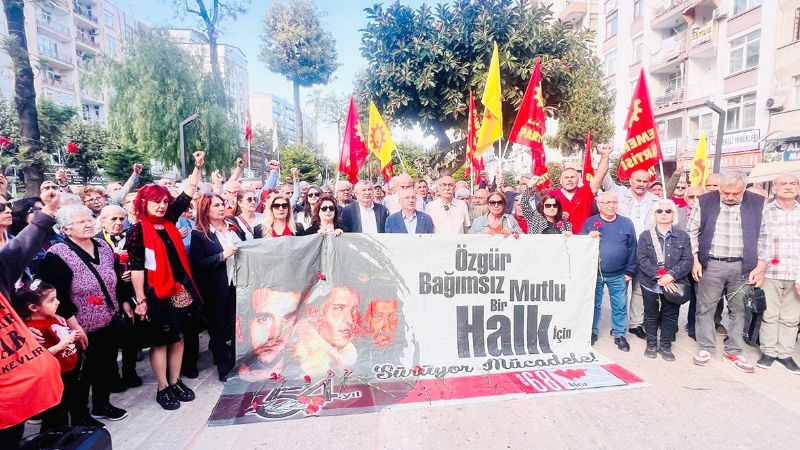 �Denizleri anmak, d�zene kar�� m�cadeleden ge�iyor�
