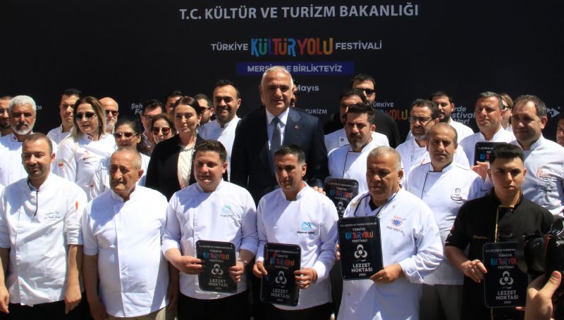 Mersin K�lt�r Yolu Festivali ba�lad� ...