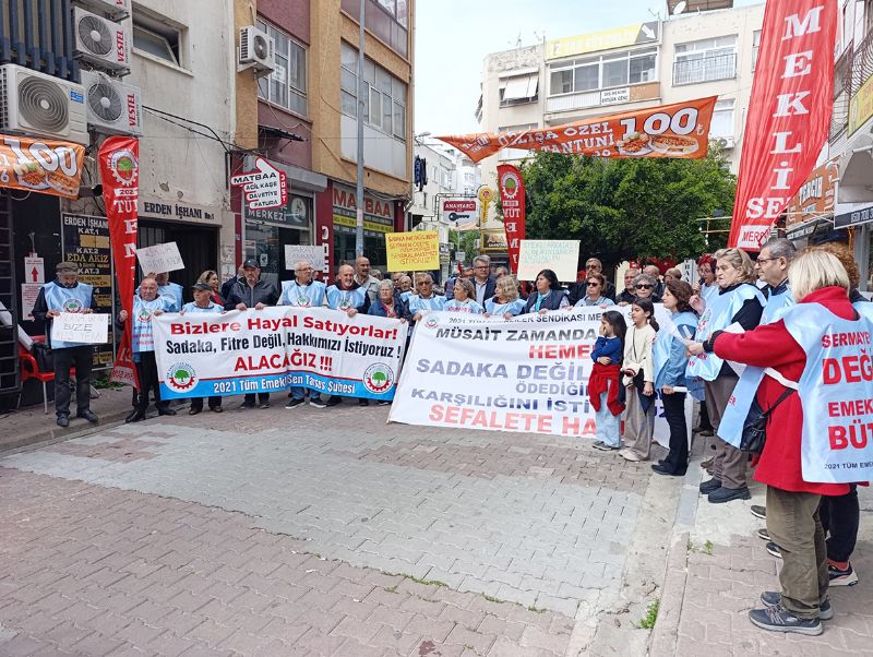 Emekli isyanda: �A�l�kla ya�amayaca��z�