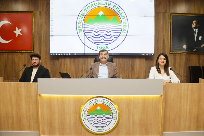 MUHALEFETTEN  CHP�L� YILDIZ�A �REST�