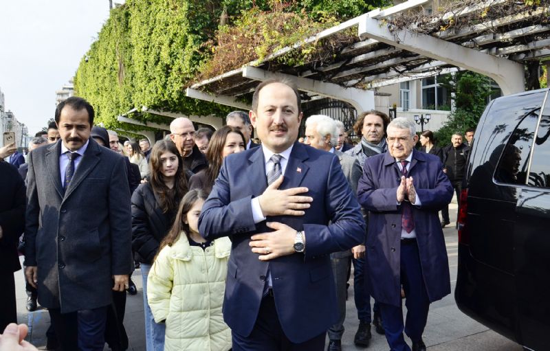 Vali Pehlivan Mersine veda etti...