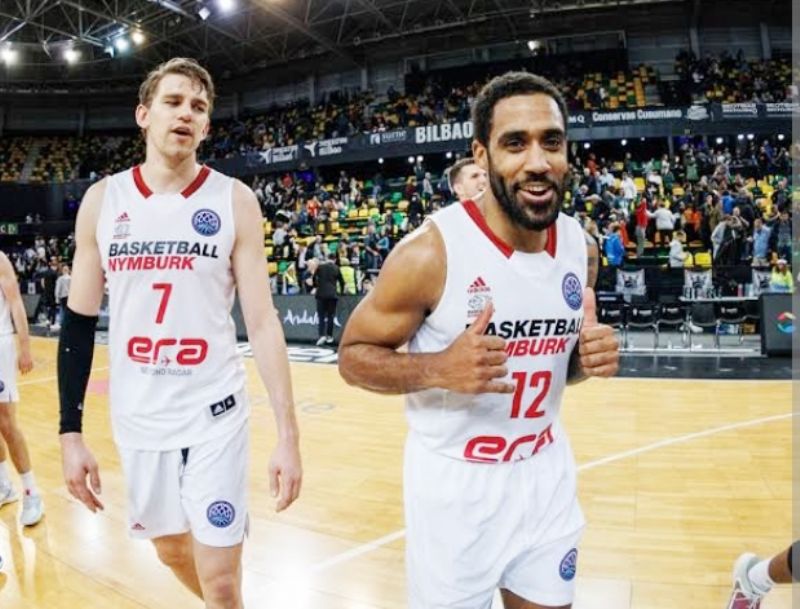 Amerikal skorer guard Mersin’de...