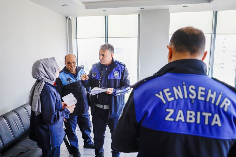 Zabta gzellik merkezlerini denetliyor...