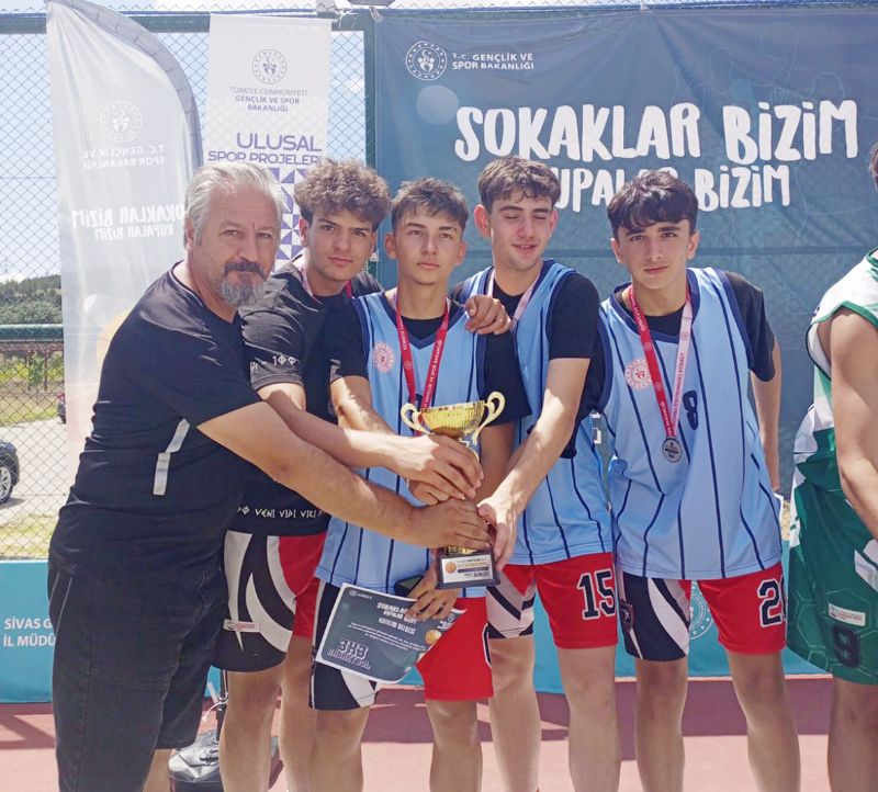 Mersin�in de�eri Yeni�ehir Basketbol...