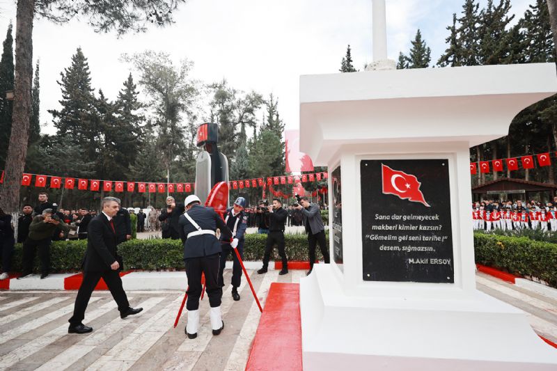 anakkale ehitleri Mersinde dualarla anld...