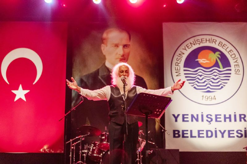 Suavi Mersinlilerle bulutu ...